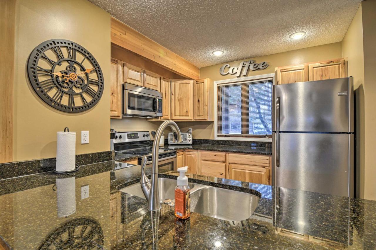 Cozy Bellaire Condo With Balcony - 3 Mi To Skiing! Екстер'єр фото