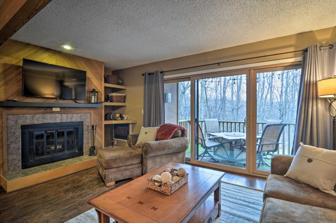 Cozy Bellaire Condo With Balcony - 3 Mi To Skiing! Екстер'єр фото